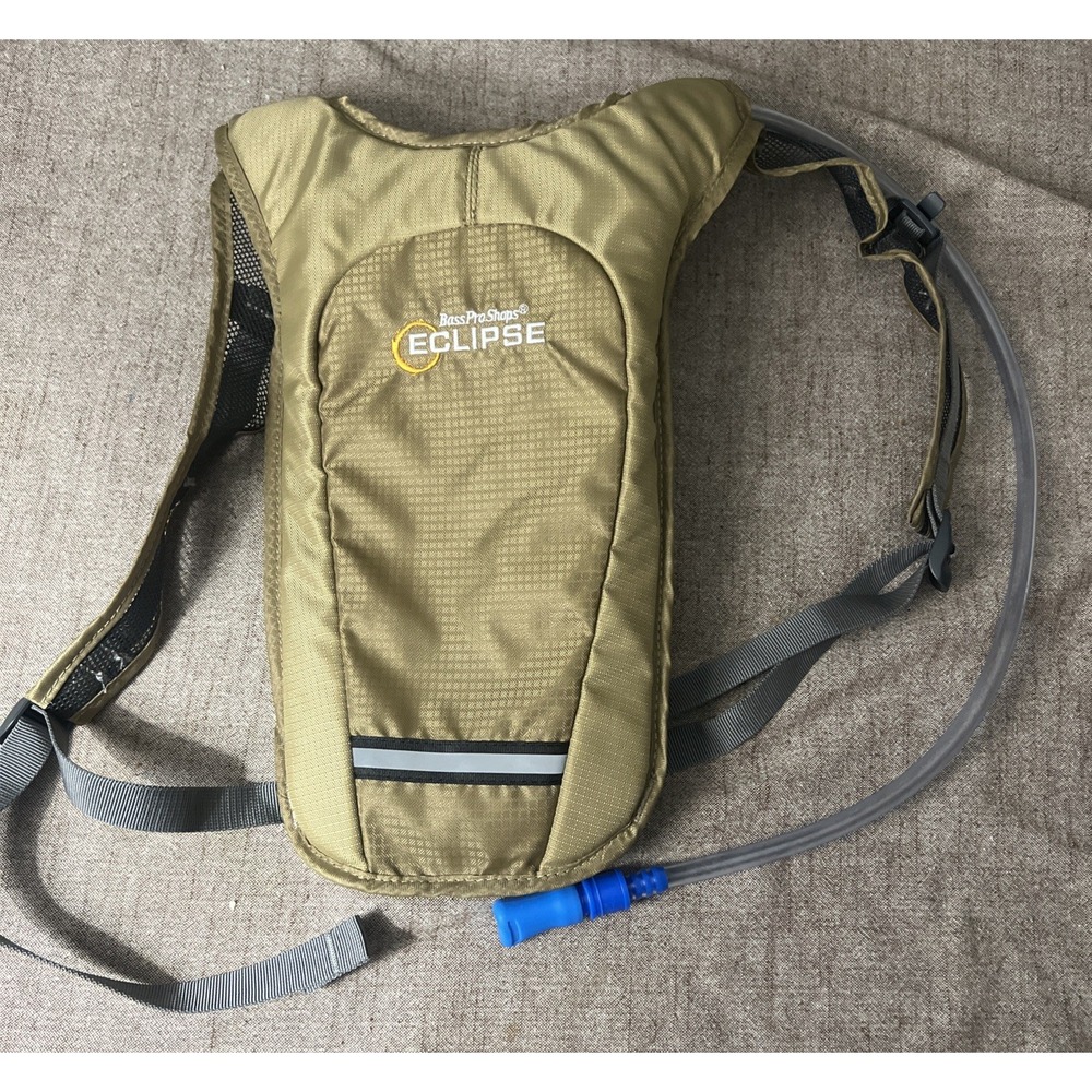 Bass Pro Shops Eclipse - 1.5L Hydration Backpack (beige)